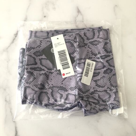 Onzie High-Rise Basic Midi Leggings Lavender Cobra - Picture 8 of 10
